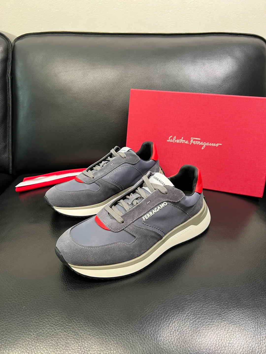 Men's shoes 💰780 Ferragamo High quality top handicrafts Ferragamo counters sell original factory configuration at the same time, imported original cowhide from Italy, imported water-dyed cow lining, soles: original factory special original soles are super comfortable, original factory and single goods, welcome to compare at the same time at the counter, code number 39-44 (customized 38 45)